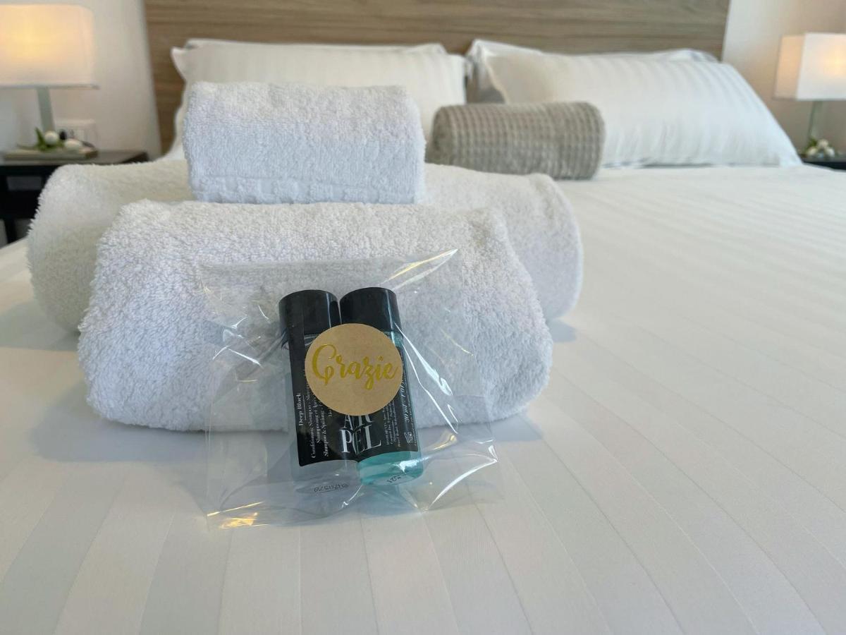 Suite Altamarea "Sea View Studios" Castellammare del Golfo Exterior photo