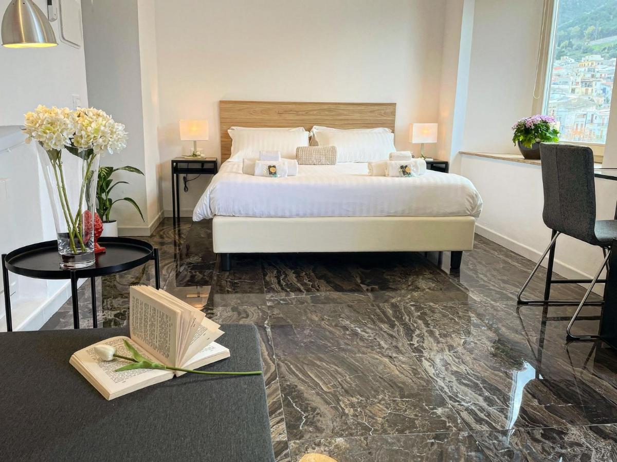 Suite Altamarea "Sea View Studios" Castellammare del Golfo Exterior photo