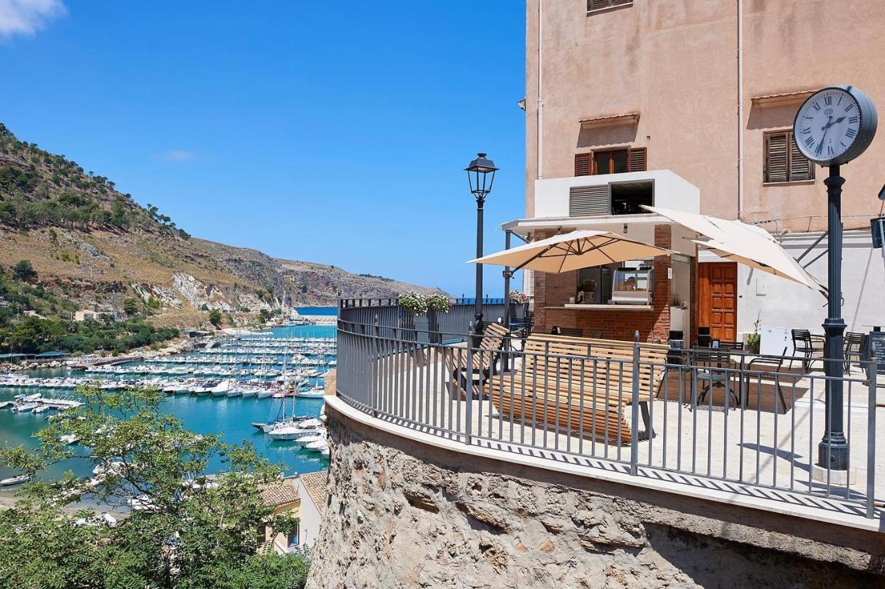 Suite Altamarea "Sea View Studios" Castellammare del Golfo Exterior photo